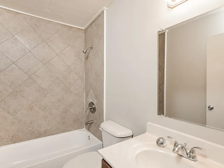 401 Sherwood Oaks Rd — Photo 14