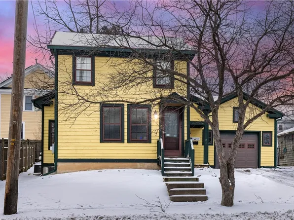 21 Farnham St, Cazenovia, NY 13035