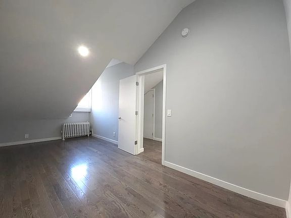 5th image of 145 Bleecker St