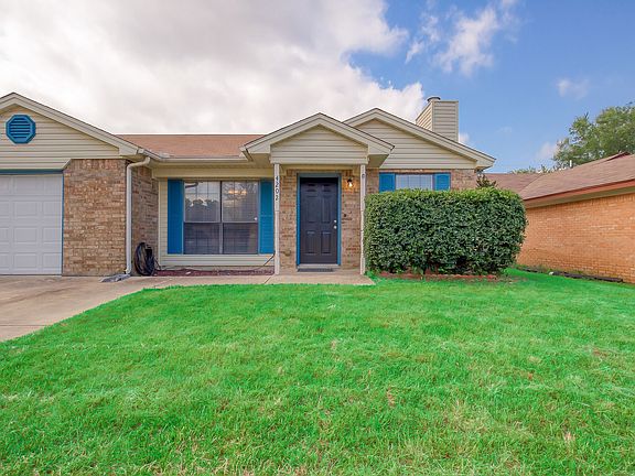 4th image of 4202 Green Acres Cir