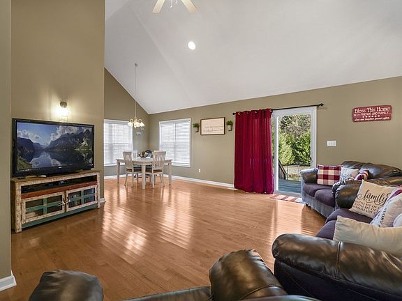 4th image of 2706 Buccaneer Blvd