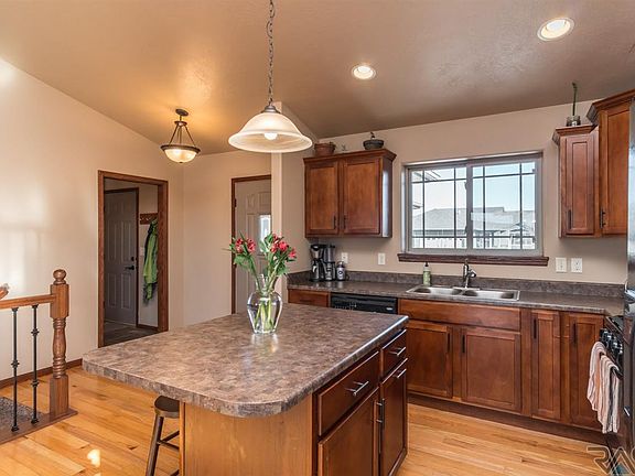 5th image of 4009 W 91st St