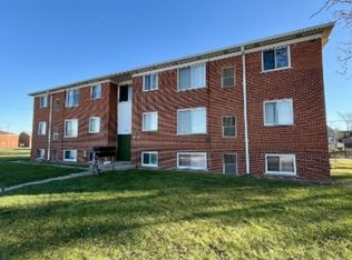 939 James St APT 6, Wyandotte, MI 48192