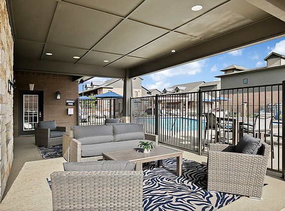 5th image of 810 Tally Blvd #2102