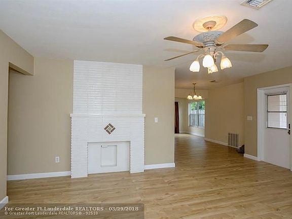 3rd image of 2941 NW 9th Ave