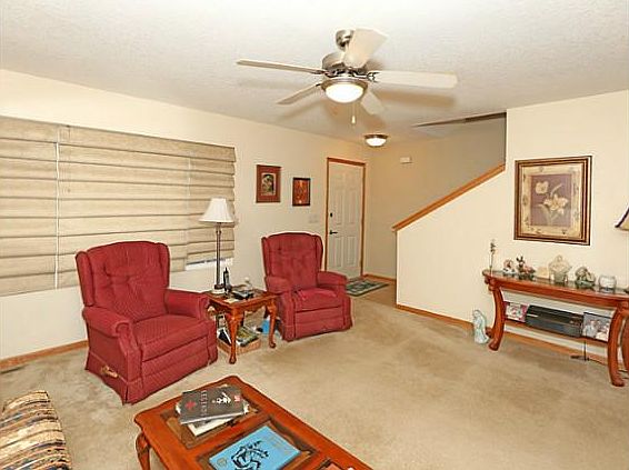 4th image of 610 SE Ashton Ct