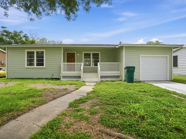 1049 Deforrest St, Corpus Christi, TX 78404