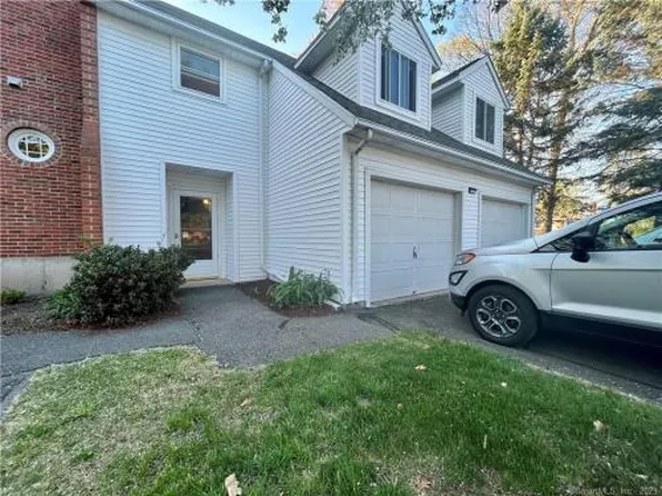 190 Tomlinson Ave APT 5B, Plainville, CT 06062