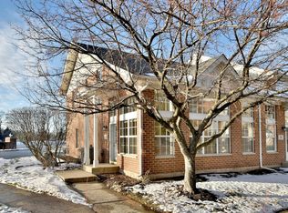 7 Carlton Ct, Elmhurst, IL 60126