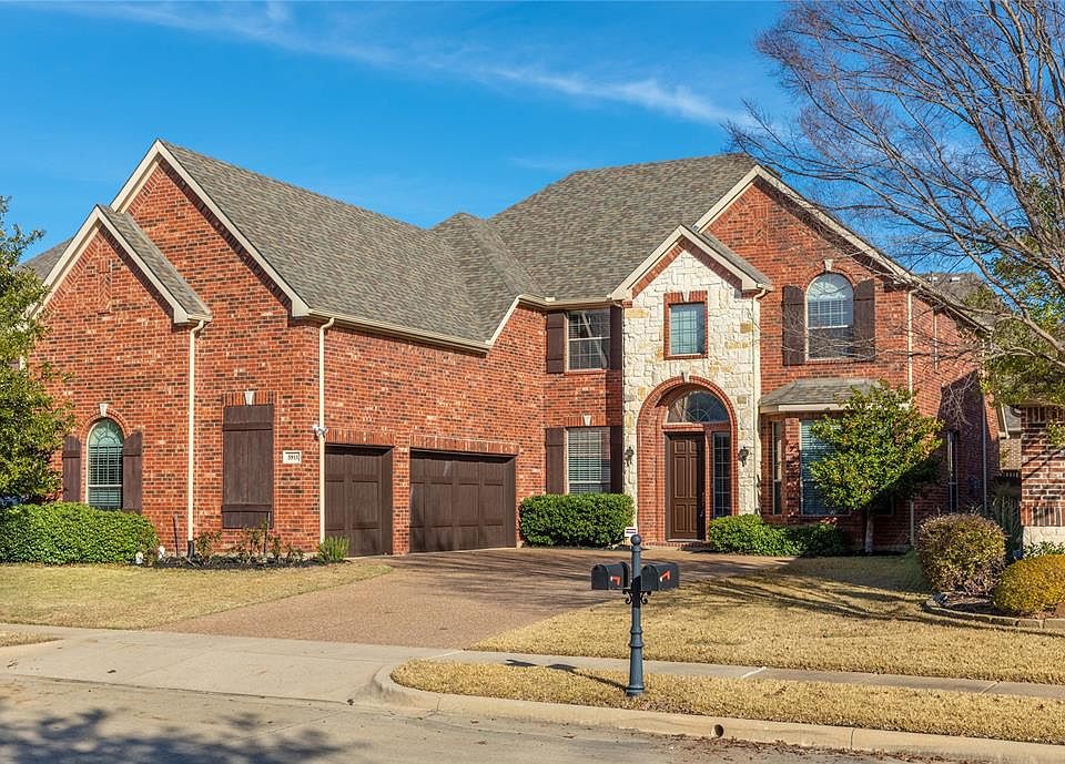 1st image of 5911 Crescent Ln