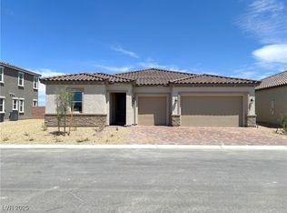 5696 E Badlands Ln, Pahrump, NV 89061