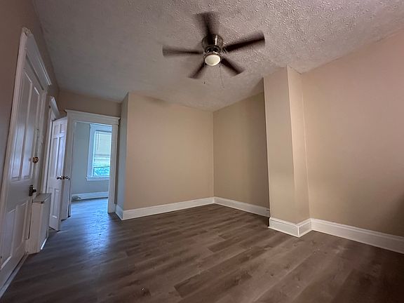3rd image of 2360 Victor St APT 2