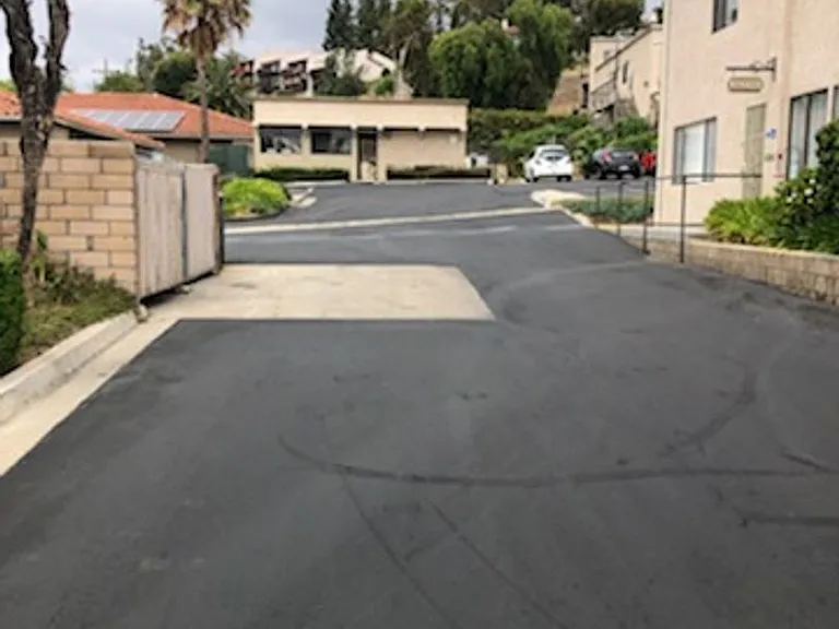 La Fuente Apartments — Photo 4