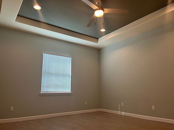 4th image of 15802 Timberwood Dr