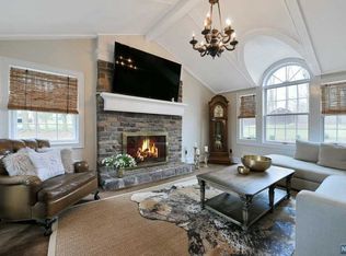 457 W Saddle River Rd, Upper Saddle River, NJ 07458