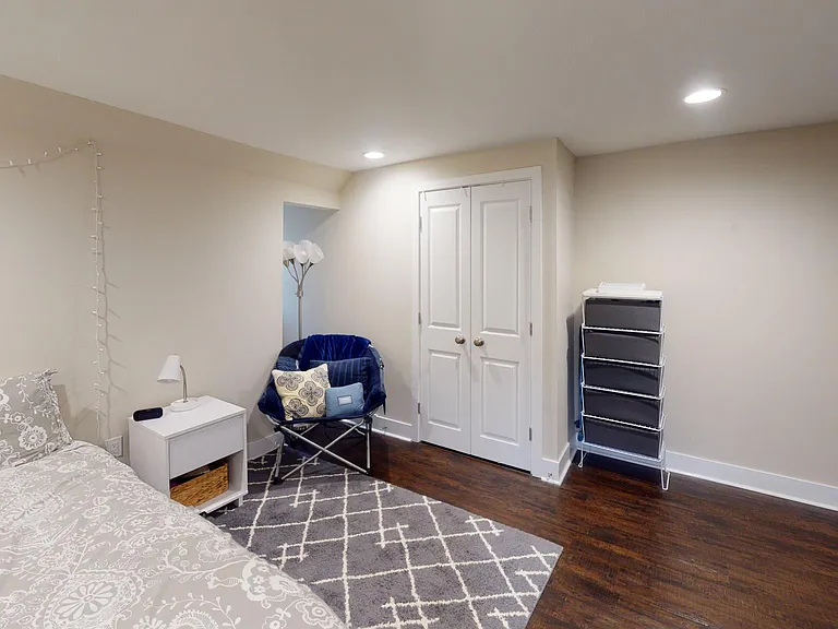 4426 Pine St #3R — Photo 6