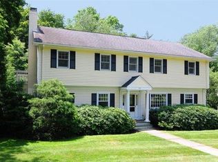 23 Heckle St, Wellesley, MA 02481