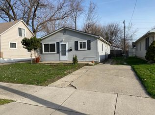 70 W Rowland Ave, Madison Heights, MI 48071