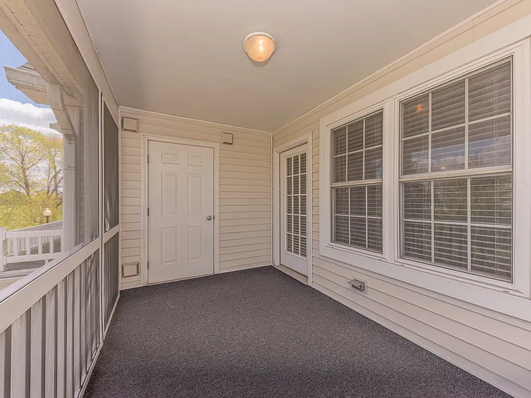 2211 S Main St #1 — Photo 18