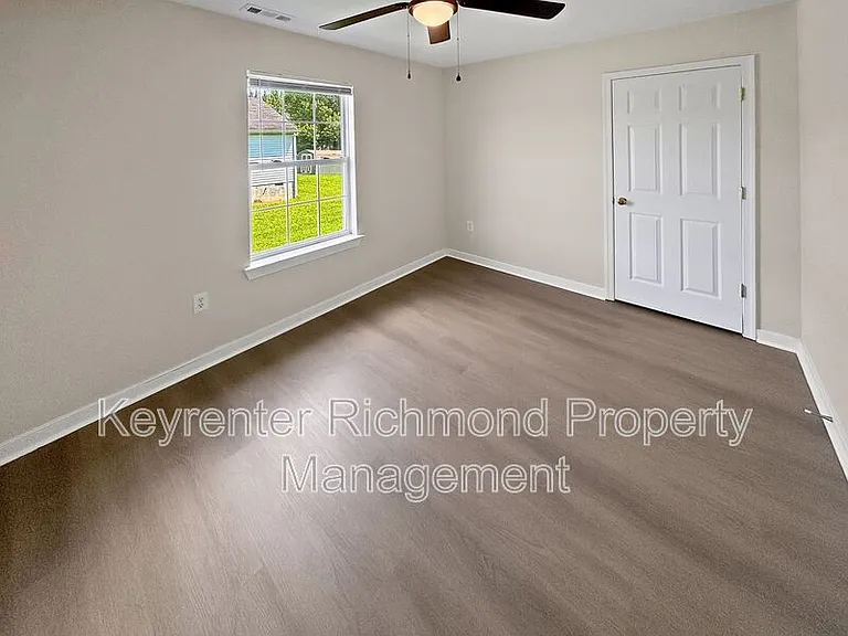 4717 Altair Rd — Photo 8
