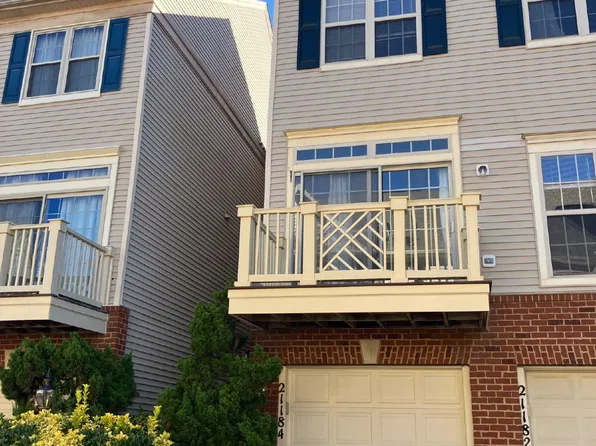 21184 Domain Ter, Sterling, VA 20165