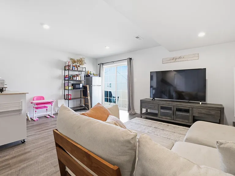 5319 Holley Oak Ln — Photo 22