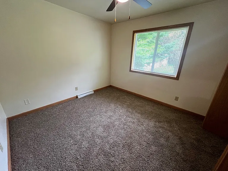 215 S Franklin St — Photo 11