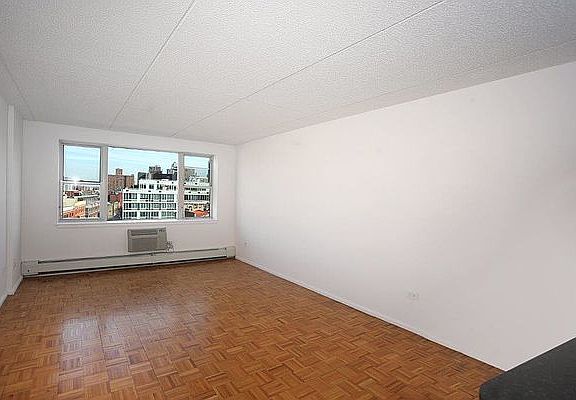 5th image of 301 Elizabeth St #201