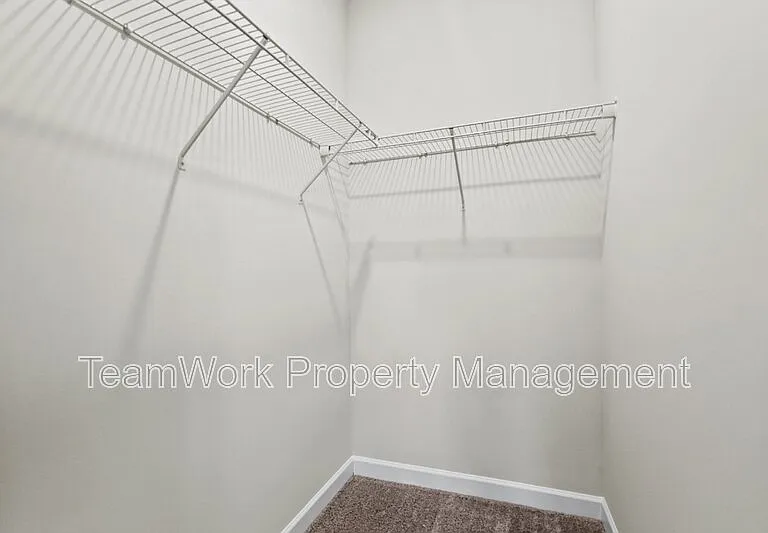 9413 Sun Fountain Dr — Photo 19