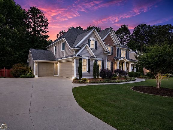 2nd image of 227 Oakwind Point