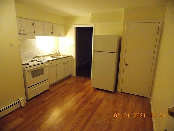 2nd image of 4327 Lindenwood Dr #1W