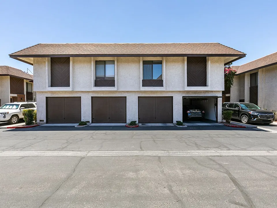 2127 Pine Breeze Ln