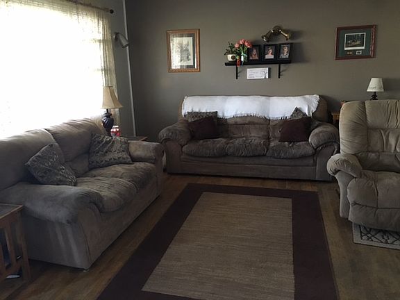 4th image of 179 East Dr