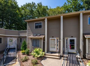 223 Twin Lakes Rd, North Branford, CT 06471