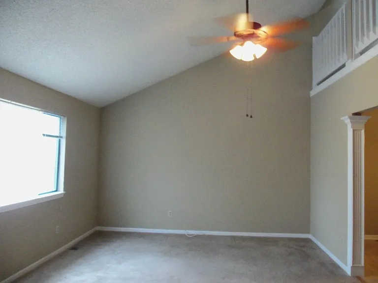 1414 Martway Cir #B — Photo 6