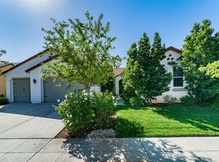 3992 Serena Ave, Clovis, CA 93619