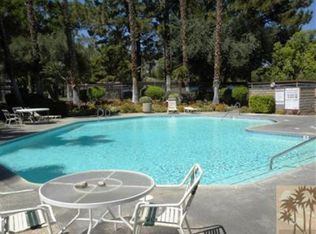 751 N Los Felices Cir #M107, Palm Springs, CA 92262
