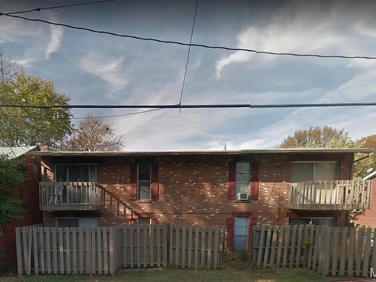 225 S Church St #D — Photo 9