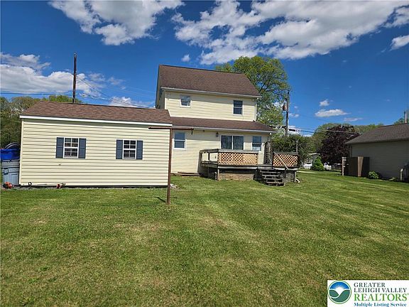 2nd image of 8662 Ashfield Rd
