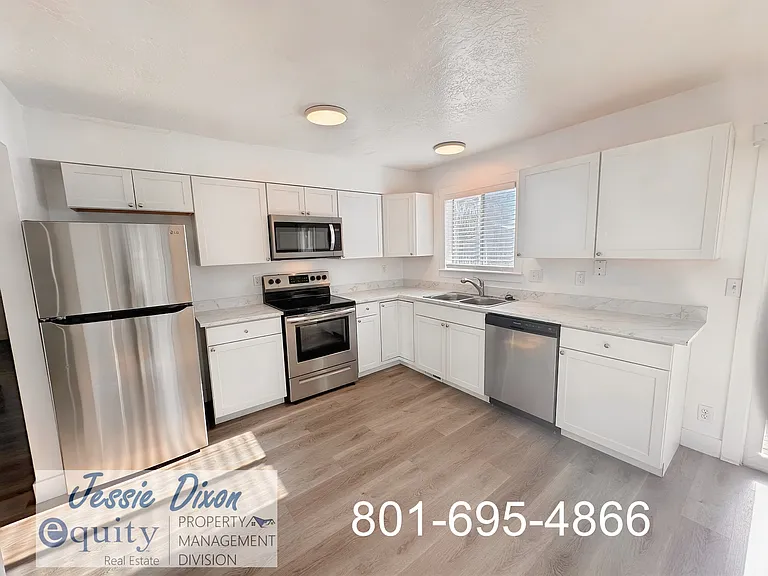 224 W 2350 N #D — Photo 2