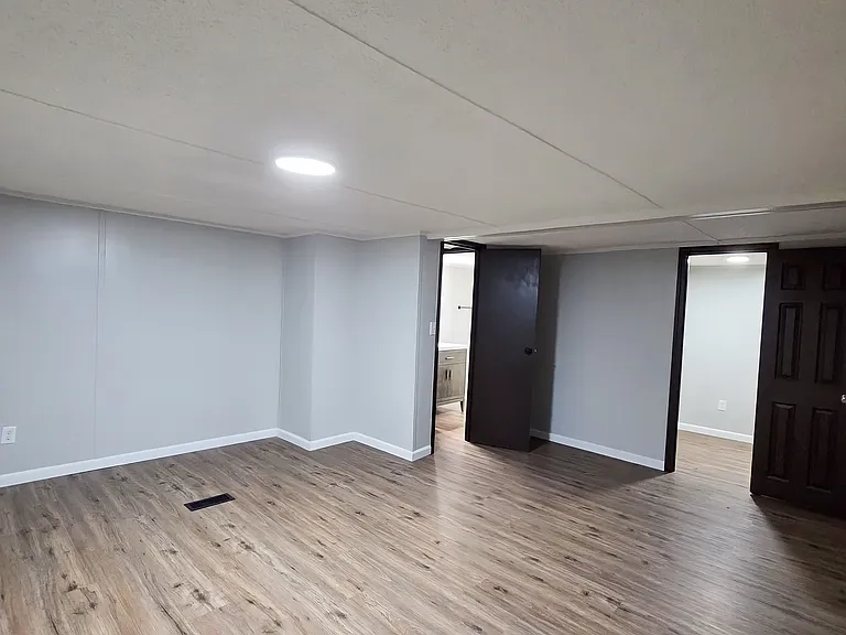 93 Deerwood Park — Photo 4
