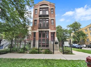 3934 W Argyle St #1, Chicago, IL 60625