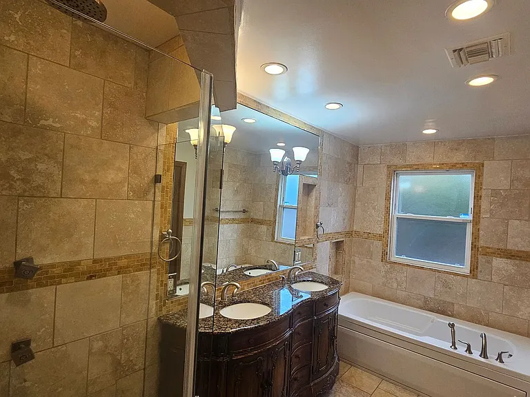 4940 Dobkin Ave — Photo 25