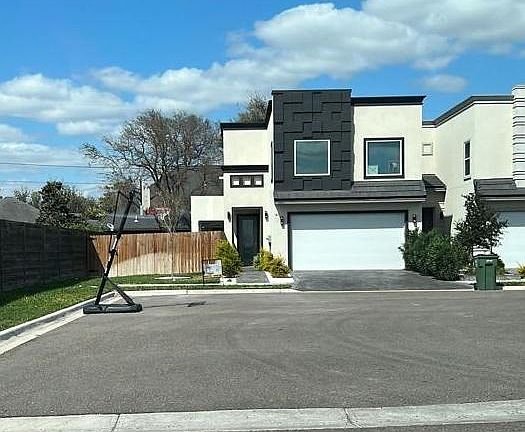 2nd image of 1801 Sunset Dr