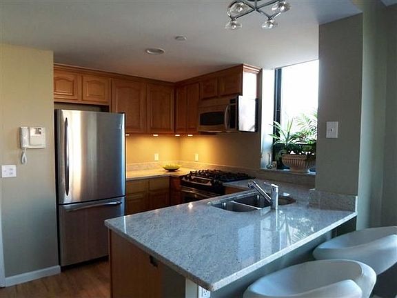 2nd image of 11624 Grosvenor Ln APT 4D