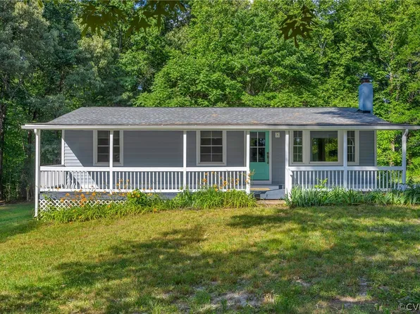 407 Glenarvon Dr, Bremo Bluff, VA 23022