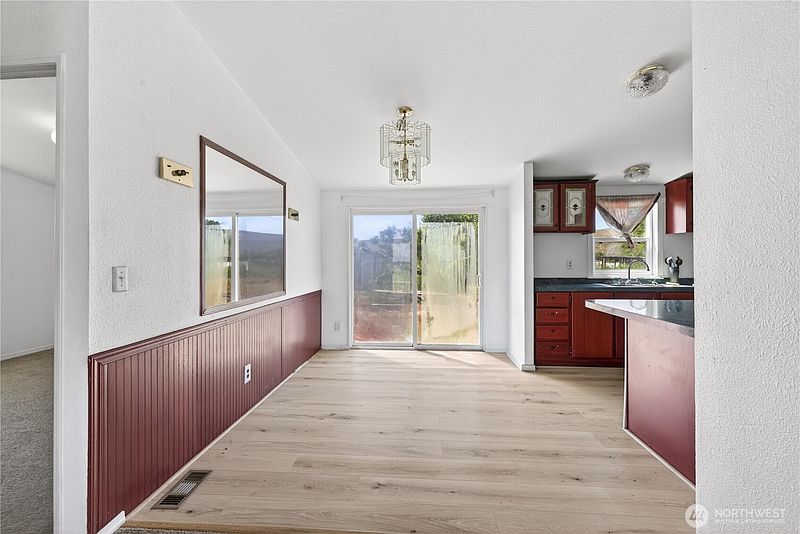 5th image of 2643 W Bench Road