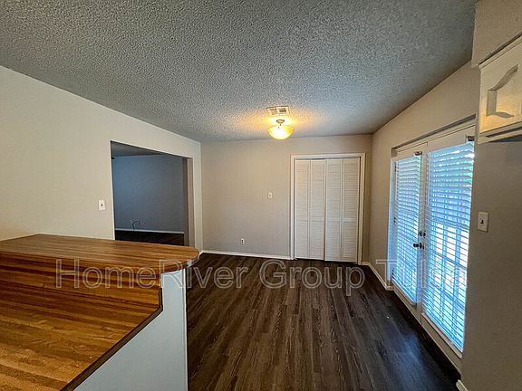 5th image of 626 W 147th St S