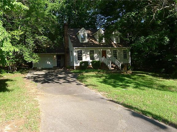 3rd image of 1801 Trentwood Cir