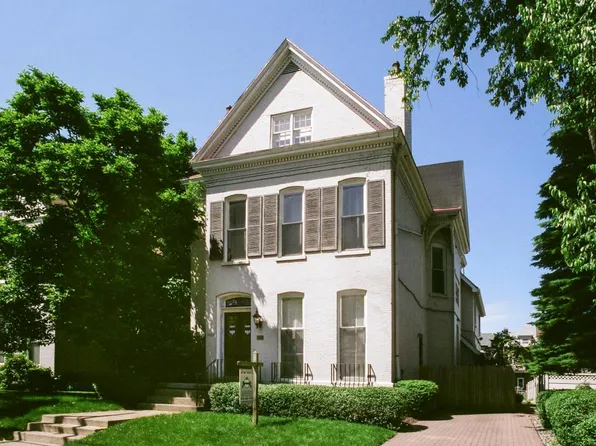 6329 Marchand St, Pittsburgh, PA